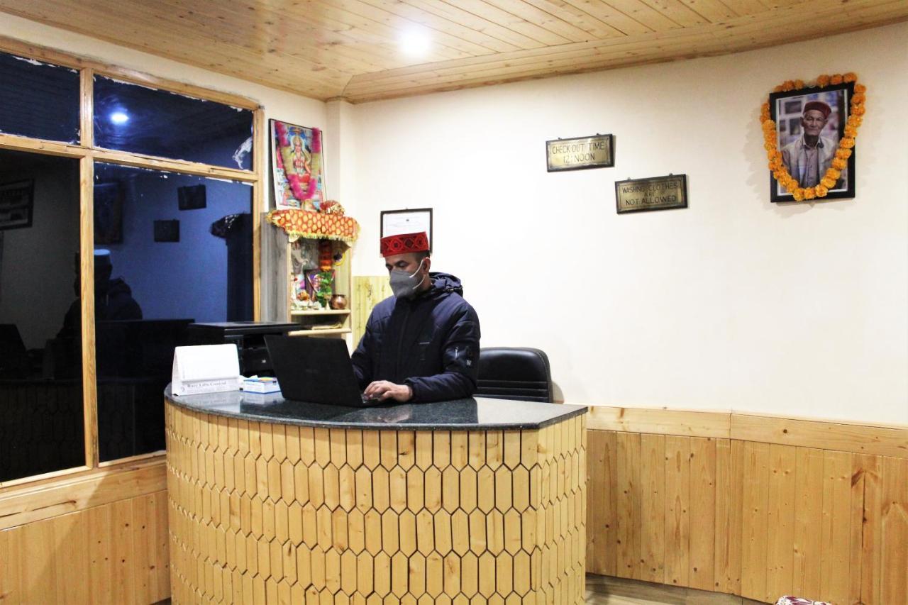 Hotel New Royal Manāli Εξωτερικό φωτογραφία