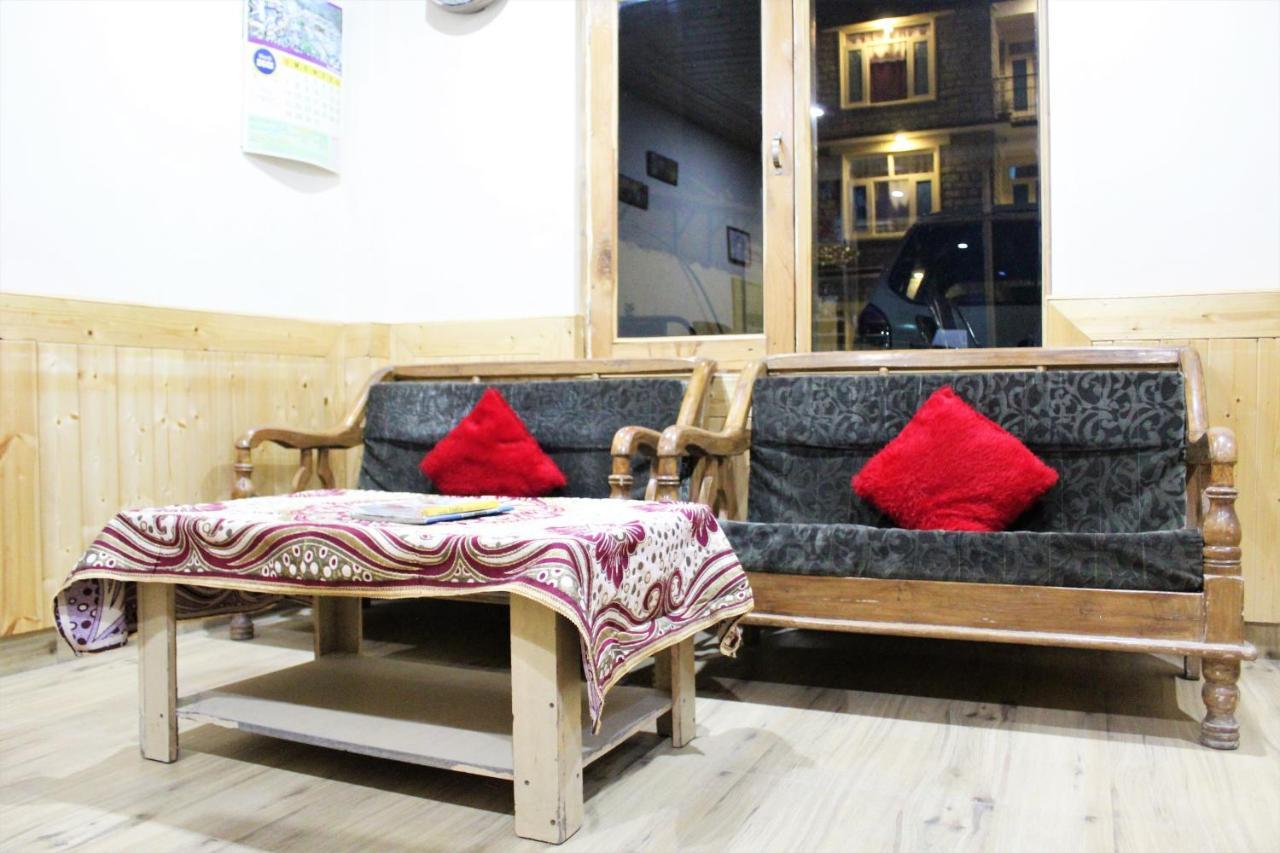 Hotel New Royal Manāli Εξωτερικό φωτογραφία