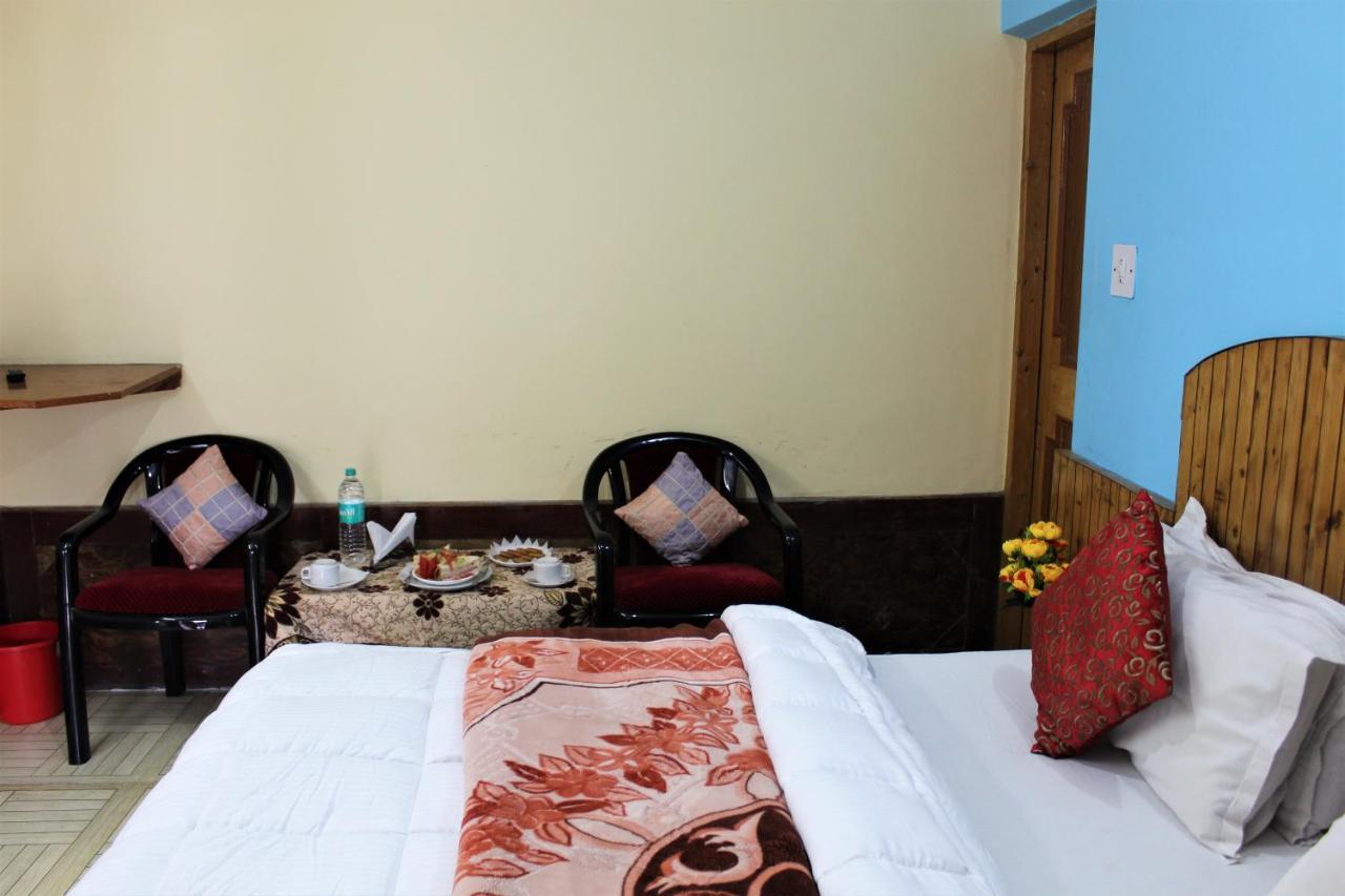 Hotel New Royal Manāli Εξωτερικό φωτογραφία