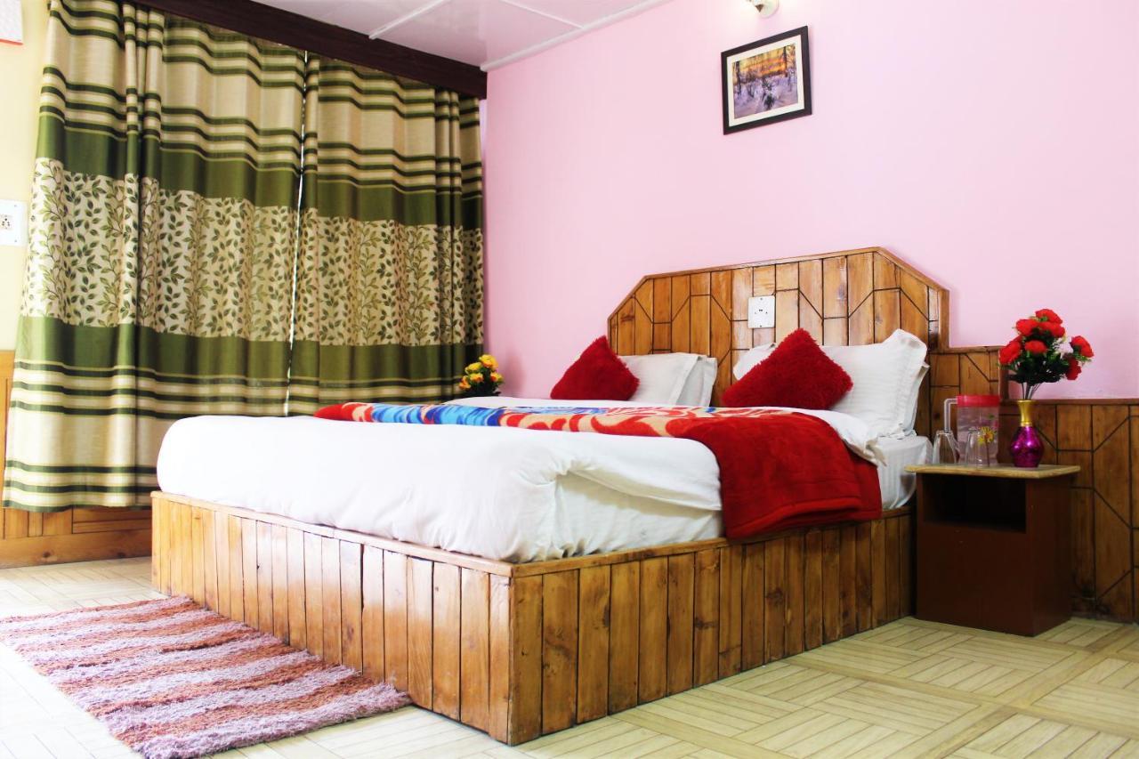 Hotel New Royal Manāli Εξωτερικό φωτογραφία