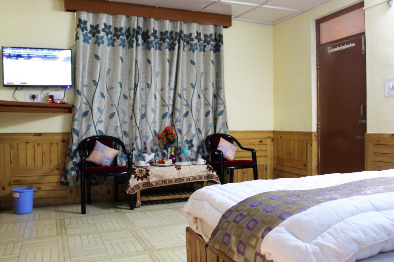Hotel New Royal Manāli Εξωτερικό φωτογραφία