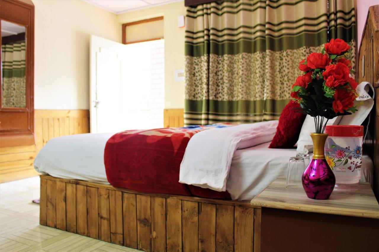 Hotel New Royal Manāli Εξωτερικό φωτογραφία