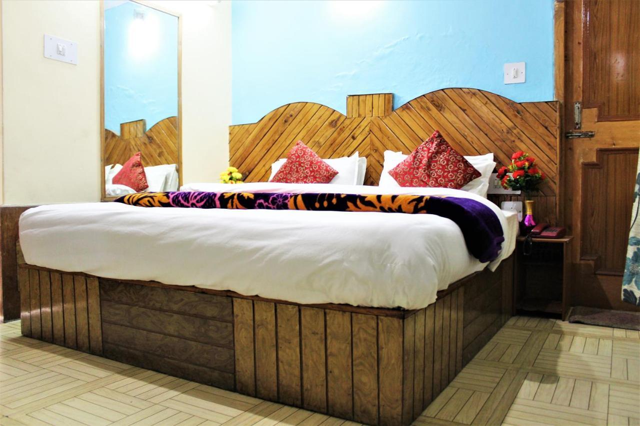 Hotel New Royal Manāli Εξωτερικό φωτογραφία